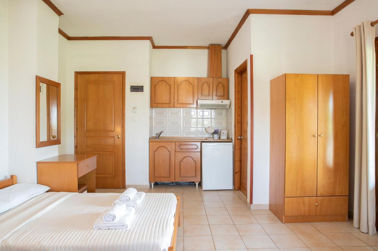 Gravanis Studios Platamonas Buitenkant foto